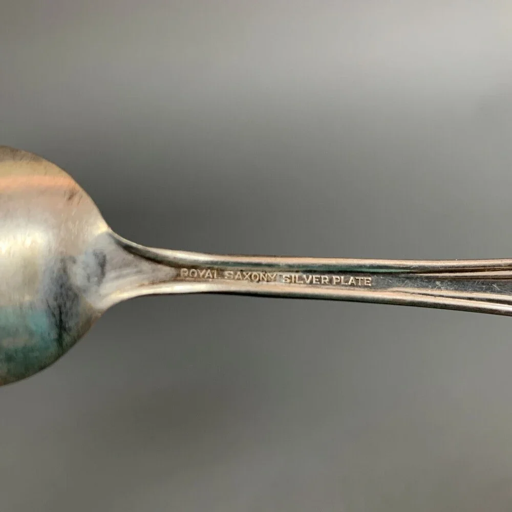 Royal‎ Saxony International Silver Plate Sugar and Oval Spoons Lot of 2